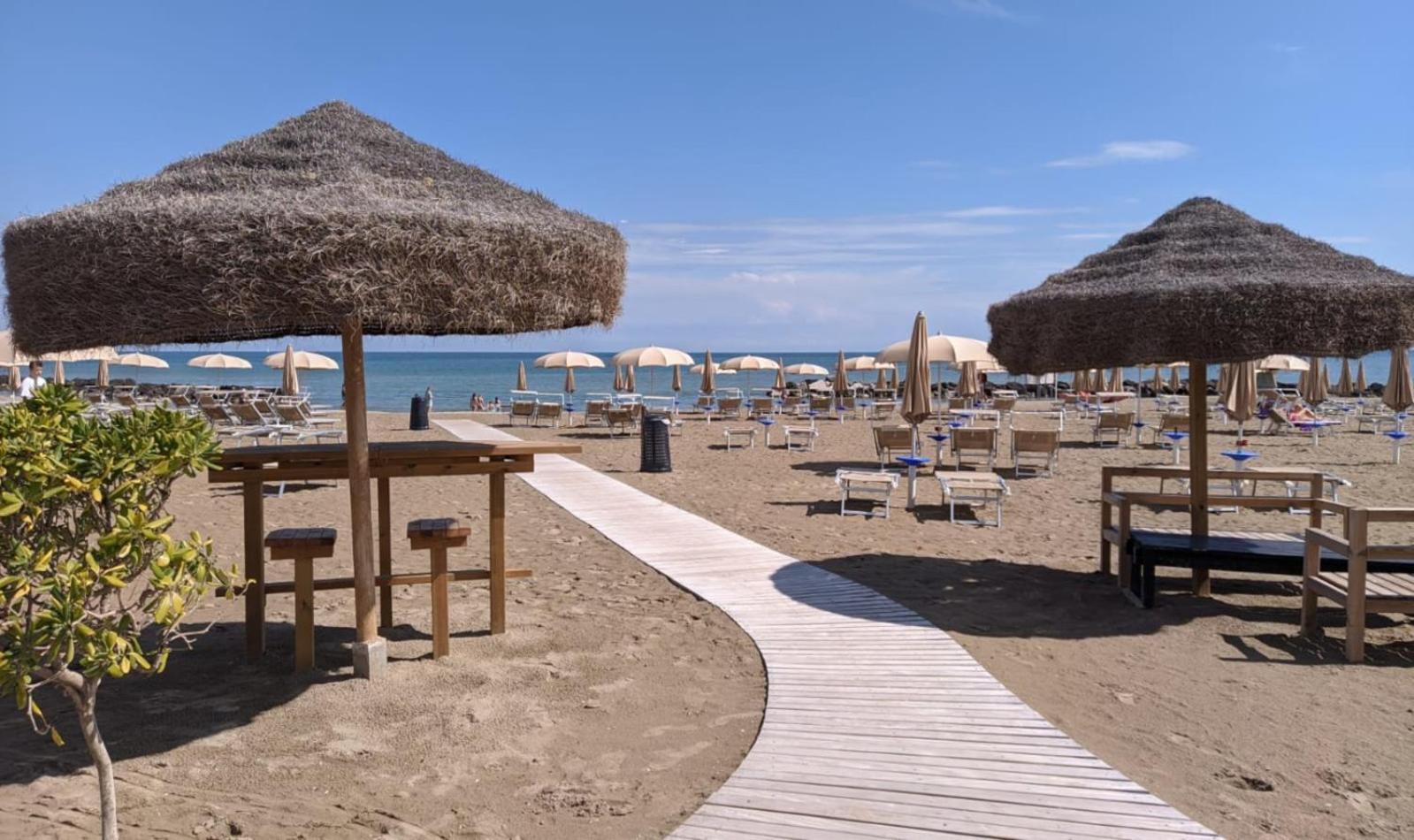 Casa Stefania Rimini Apartman Kültér fotó